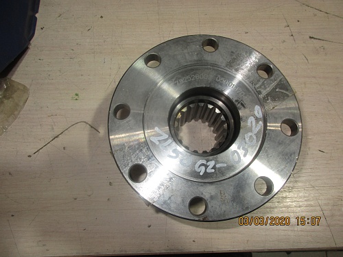 Фланец кардана ZL50G2-03020 (круглый фланец) Фланец кардана ZL50G2-03020 (круглый фланец)