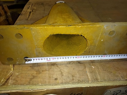 Цапфа правая 16L-80-50000 Цапфа правая 16L-80-50000