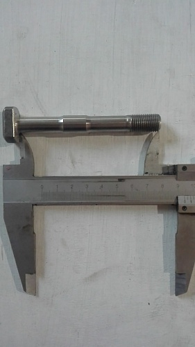 Болт шатунный D05-105-30+B/D9-220 Болт шатунный D05-105-30+B/D9-220